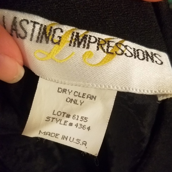 🚫DONATED🚫Vintage Lasting Impressions Button Accent Pencil Skirt - Picture 4 of 6